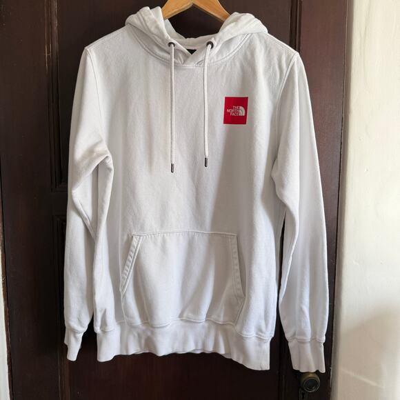 THE NORTH FACE | White and red Spell out Logo White Hooded Sweatshirt Medium - Picture 2 of 5